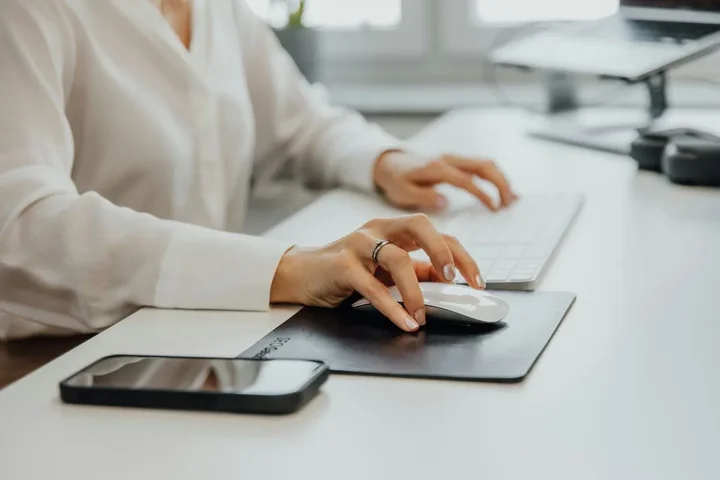 Etyka w PR – gdzie przebiega granica między informacją a manipulacją?