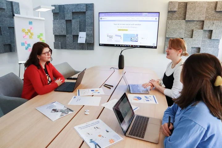 Kompleksowe strategie pozyskiwania klientów online