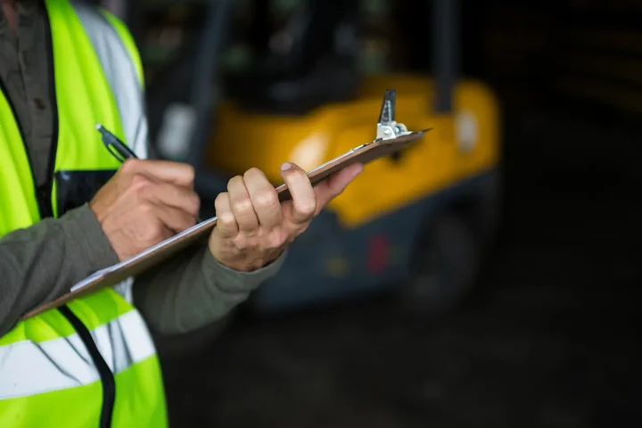 Geodeta i podział nieruchomości: procedura, koszty i terminy dla właściciela