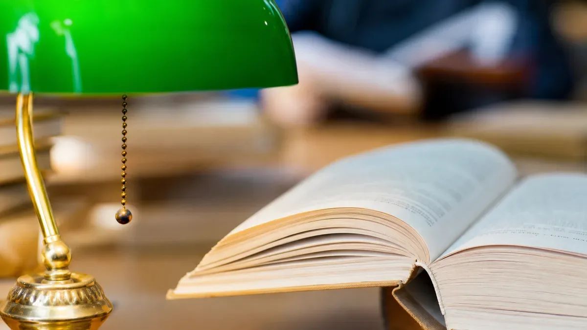 Pięć spotkań w łódzkich bibliotekach. Robin Hood, taniec i nocne czytanie
