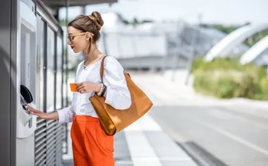 Nowe zasady zakupu biletów przez Kartę Łodzianina. Co się zmieniło od 2025 roku?