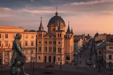 Na co zwrócić uwagę planując jednodniowy wypad motocyklowy po trasach województwa łódzkiego?