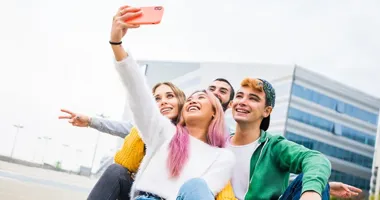 Obraz do artykułu: Czy iPhone 13 jest opłacalnym wyborem w 2026 roku?