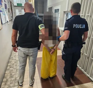 Uprowadzenie rodzicielskie zakończone zatrzymaniem czterech osób. Troje dzieci bezpiecznie odnalezionych - Informacje Policja Łódzka