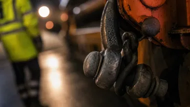 169 ton na nocnym transporcie do Łodzi. Napęd wydrąży tunel KDP