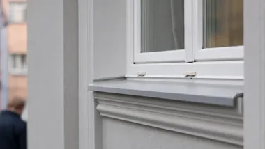 Trwa remont kamienicy przy Częstochowskiej. Odnowią także ściany podwórza
