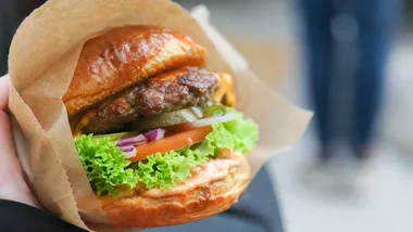 Czternasty McDonald''s w Łodzi powstaje przy dworcu Fabrycznym