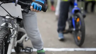 Rowerkowe zawody w Łodzi miały drugi cel - naukę bezpieczeństwa