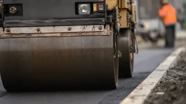 Betonowe płyty zostaną zastąpione asfaltem. Remont Starego Złotna