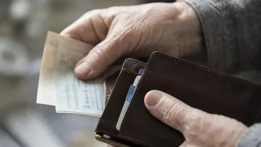 Osiem groszy kontra 38 tysięcy złotych. Tak wyglądają emerytury w Łódzkiem