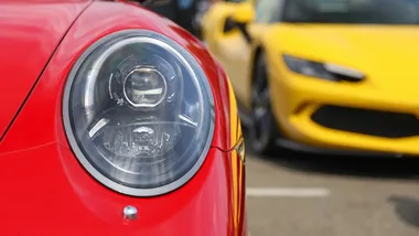 Porsche z Łodzi, Warszawy i Poznania zjechały na urodziny OFF Piotrkowska