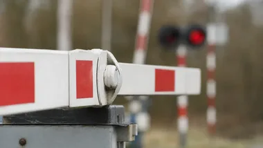 20-latek uciekł rowerem na tory. Dostał 3000 zł mandatu