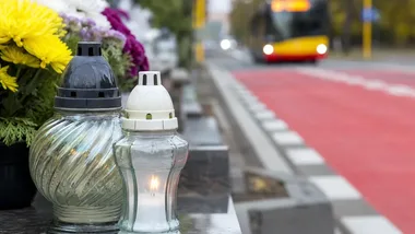 Siedem specjalnych linii MPK i zmiany przy łódzkich cmentarzach