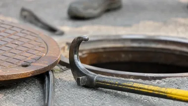 Na Szczecińskiej trwa budowa wodociągu. Do posesji nadal można dojechać