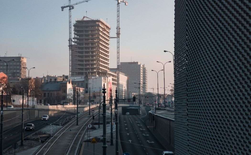 Aktywne spędzanie czasu z nastolatkami w Łodzi: praktyczny poradnik Urzędu Miasta