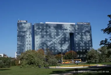 T.Love i Modelki rozgrzeją jubileusz Manufaktury w Łodzi