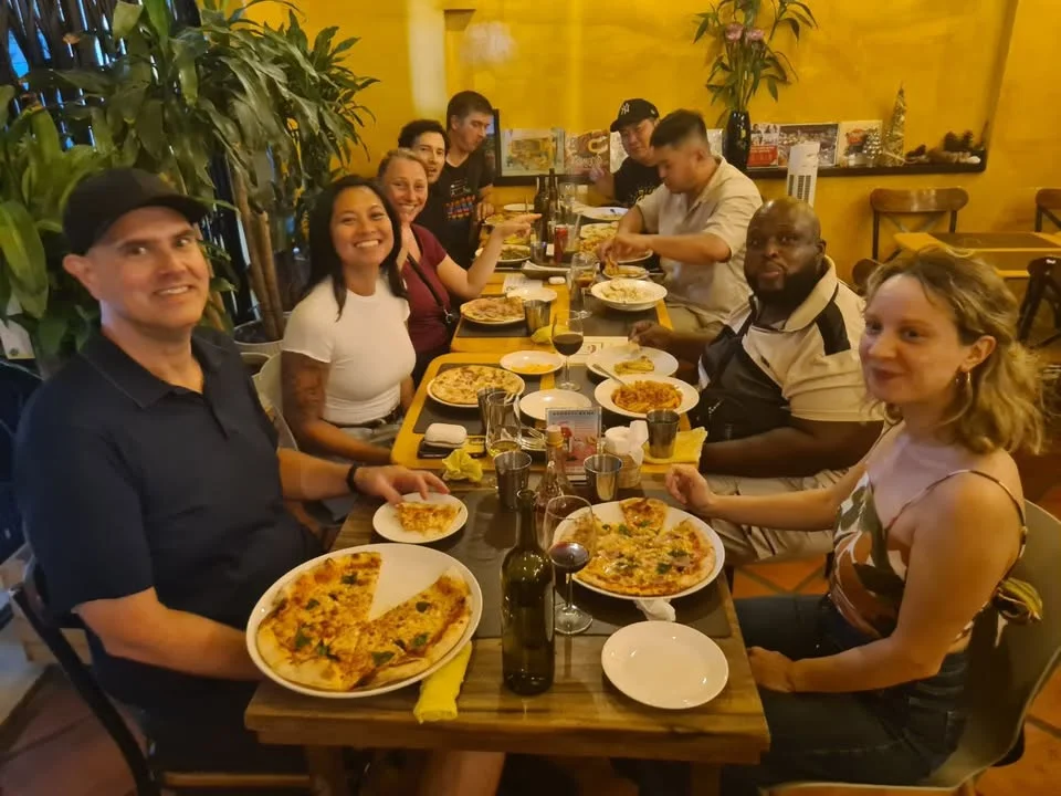Grafika promocyjna wydarzenia Friendly Encounters / Rencontres Amicales – Łódź: spotkanie międzynarodowe