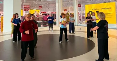 Grafika promocyjna wydarzenia Bezpłatne zajęcia tai chi dla seniorów w Pasażu Łódzkim