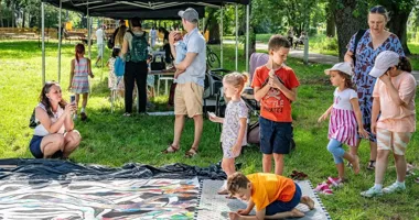 Grafika promocyjna wydarzenia Piknik sąsiedzki w Parku Abramowskiego w Łodzi