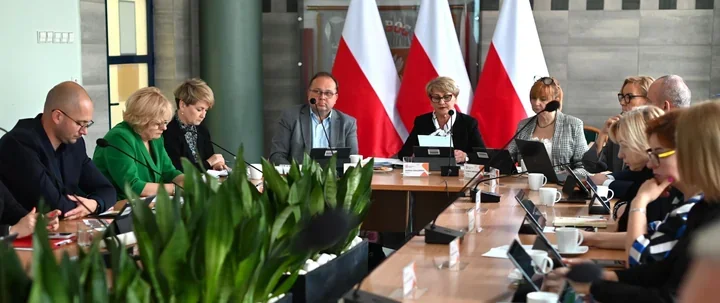 Samorząd nie jest tłem codzienności. Decyduje o sprawach blisko ludzi