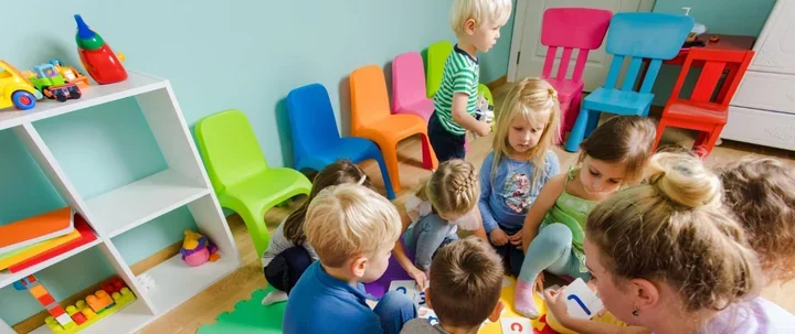 W przedszkolach zrobiło się ciasno. Szkoły już wiedzą, ilu przyjmą pierwszaków