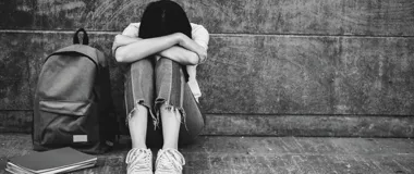 O cyfrowych łzach dziecka i hejcie, który zaczyna się w szkole i w sieci