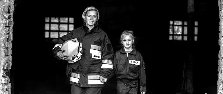 Prezeska OSP Niesięcin – kobieta, która żyje remizą, akcjami i rodzinną strażą