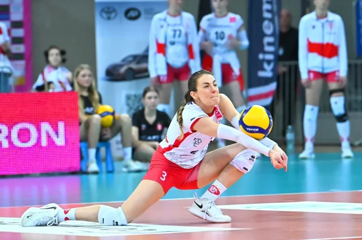 ŁKS wraca z Bielska-Białej z porażką i ma już nóż na gardle przed rewanżem