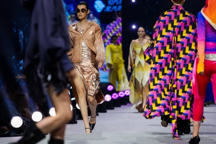 poMocni w Modzie by Plesiak - gala mody, sztuki i aukcja charytatywna