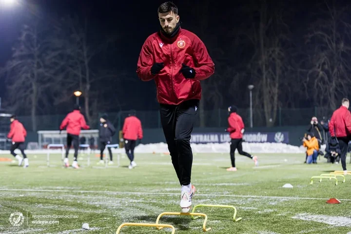 Mróz i piłka - Widzew wznowił treningi przed zimowym obozem