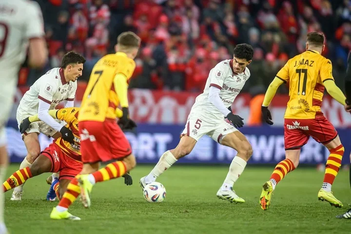 Widzew zaliczył falstart - porażka 1:3 z Jagiellonią na mrozie