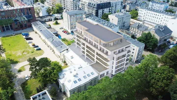 Nowy siedmiopiętrowy budynek przy Filmówce - 60 mieszkań kilka kroków od Parku Źródliska