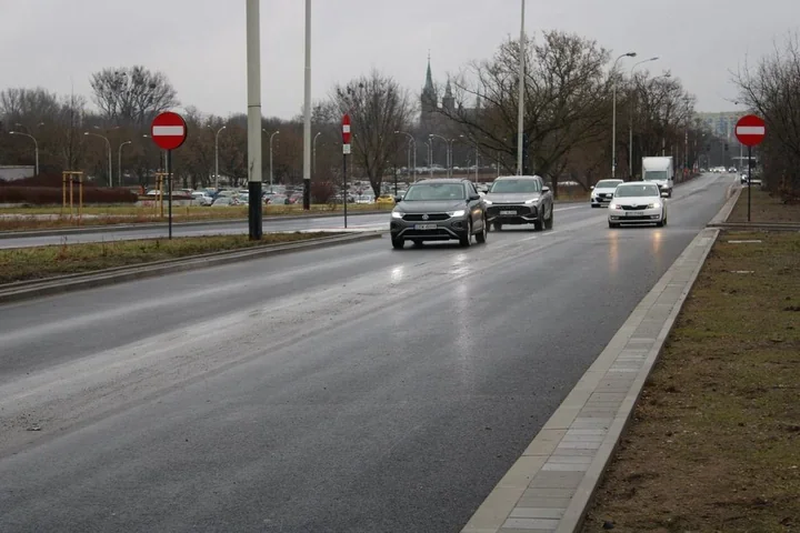 Remont Rzgowskiej zakończony – ulica udostępniona dla ruchu i pieszych