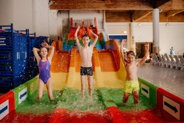 Poświąteczny wtorek w Fali dostaje dodatkową godzinę zabawy