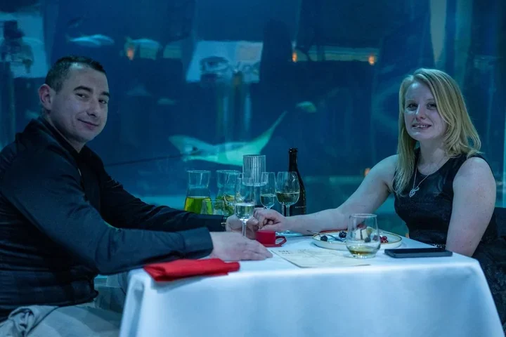 Walentynkowa kolacja w Orientarium – harfa, miód i niespodziewane zaręczyny