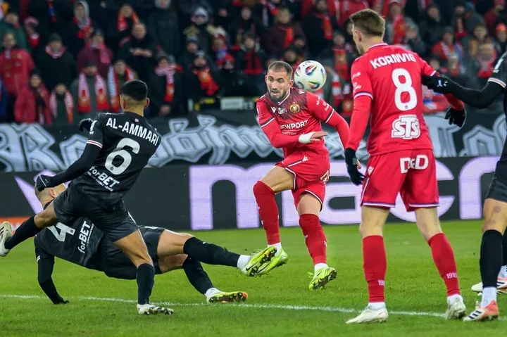 Widzew zatrzymał Cracovię – bezbramkowy remis po rozciągniętej końcówce