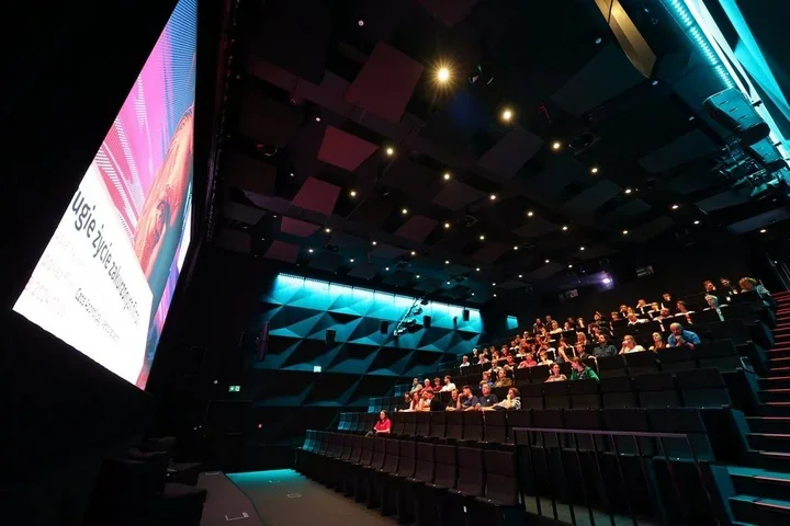 Zaklęte siostry – przegląd filmowy o czarownicach z pokazami i warsztatami