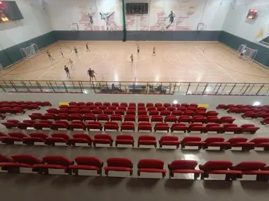 Koszykarskie spotkanie w hali MOSiR – uczniowie 128 zmierzą się z Widzewem