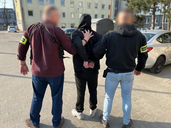 Narkotyki schowane w lodówce - policja zabezpieczyła ponad 350 gramów