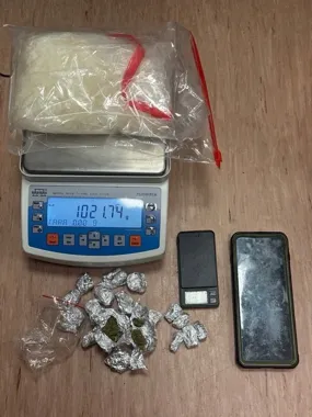 Uciekł z taksówki na Bałutach. W plecaku miał narkotyki