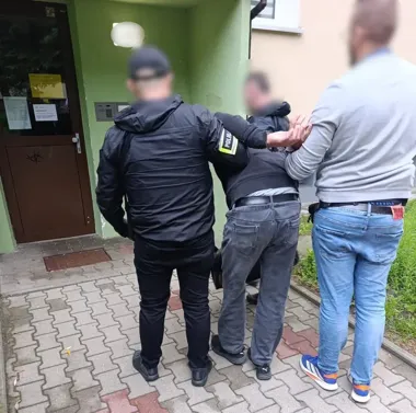 Najpierw wiatrówka, potem nóż. 48-latek zatrzymany w Łodzi