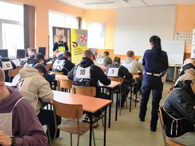 Motodrom w Łodzi wyłonił szkolne ekipy - tylko sześć przeszło dalej