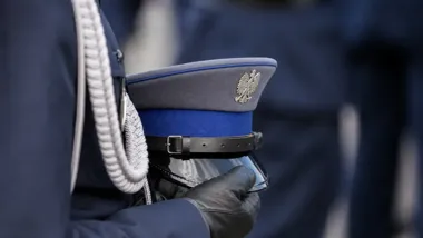 Państwowe odznaczenia dla policjantów w Łodzi. Uroczystość miała też wymiar katyński