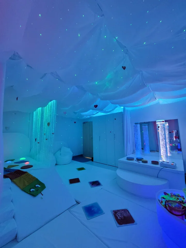 Nowa Sala Doświadczania Świata w szpitalu dziecięcym – miejsce spokoju dla najmłodszych