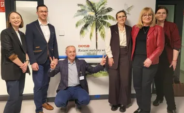 Grafika ścienna przenosi małych pacjentów do Australii – gest DKMS w szpitalu dziecięcym