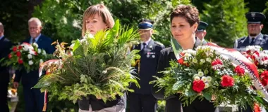 Łódź oddała hołd ofiarom obozów. Pamięć wróciła na Doły