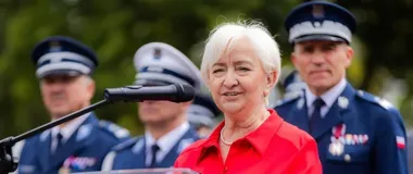 Święto Policji w Sieradzu. Wojewoda o służbie, która chroni mieszkańców